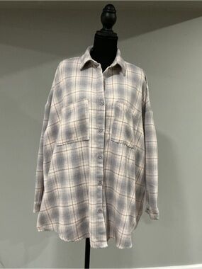 Boohoo Oversized Plaid Button-Down Shirt Jacket in Light Gray and Cream